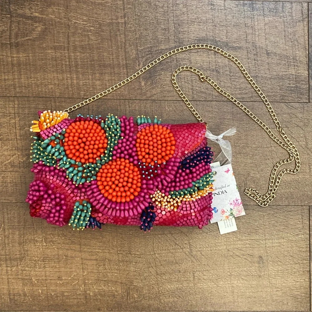 Handcrafted in India NWT Tropical Beaded Clutch Gold Chain Crossbody Purse Viral